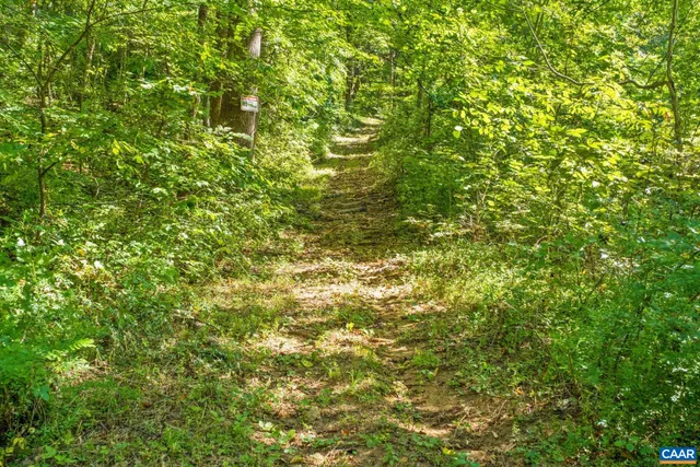 $525,000 | 2960 Beech Grove Road, Roseland, VA 22967