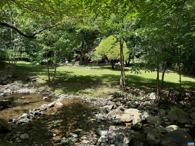 $525,000 | 2960 Beech Grove Road, Roseland, VA 22967