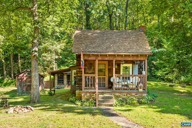 $525,000 | 2960 Beech Grove Road, Roseland, VA 22967