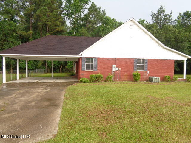 18700 Highway 63 Moss Point, MS 39562 - Photo 17 of 25 DSC02112
