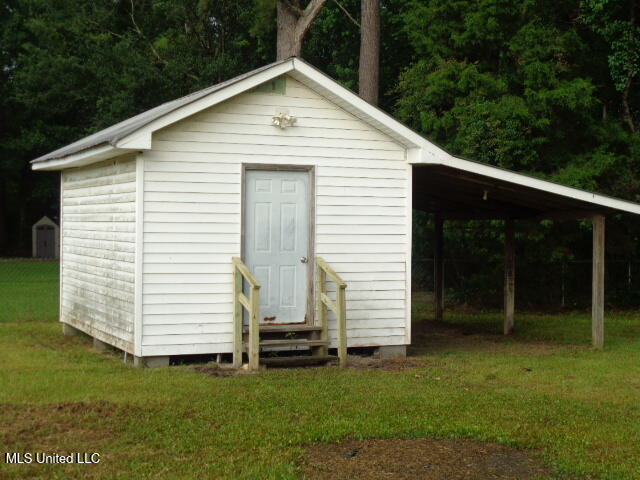 18700 Highway 63 Moss Point, MS 39562 - Photo 22 of 25 DSC02119