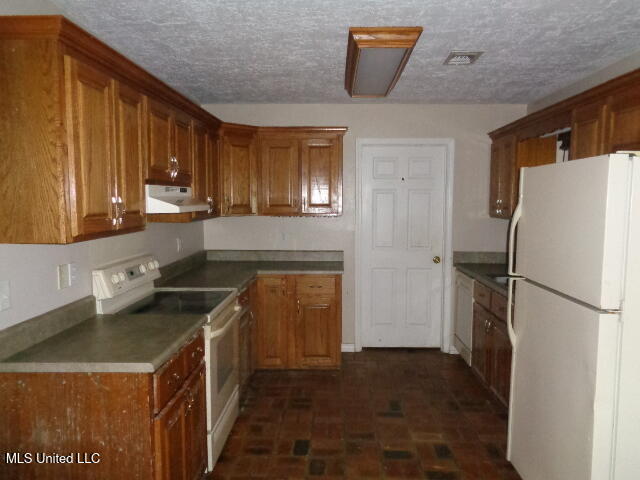 18700 Highway 63 Moss Point, MS 39562 - Photo 6 of 25 DSC02098