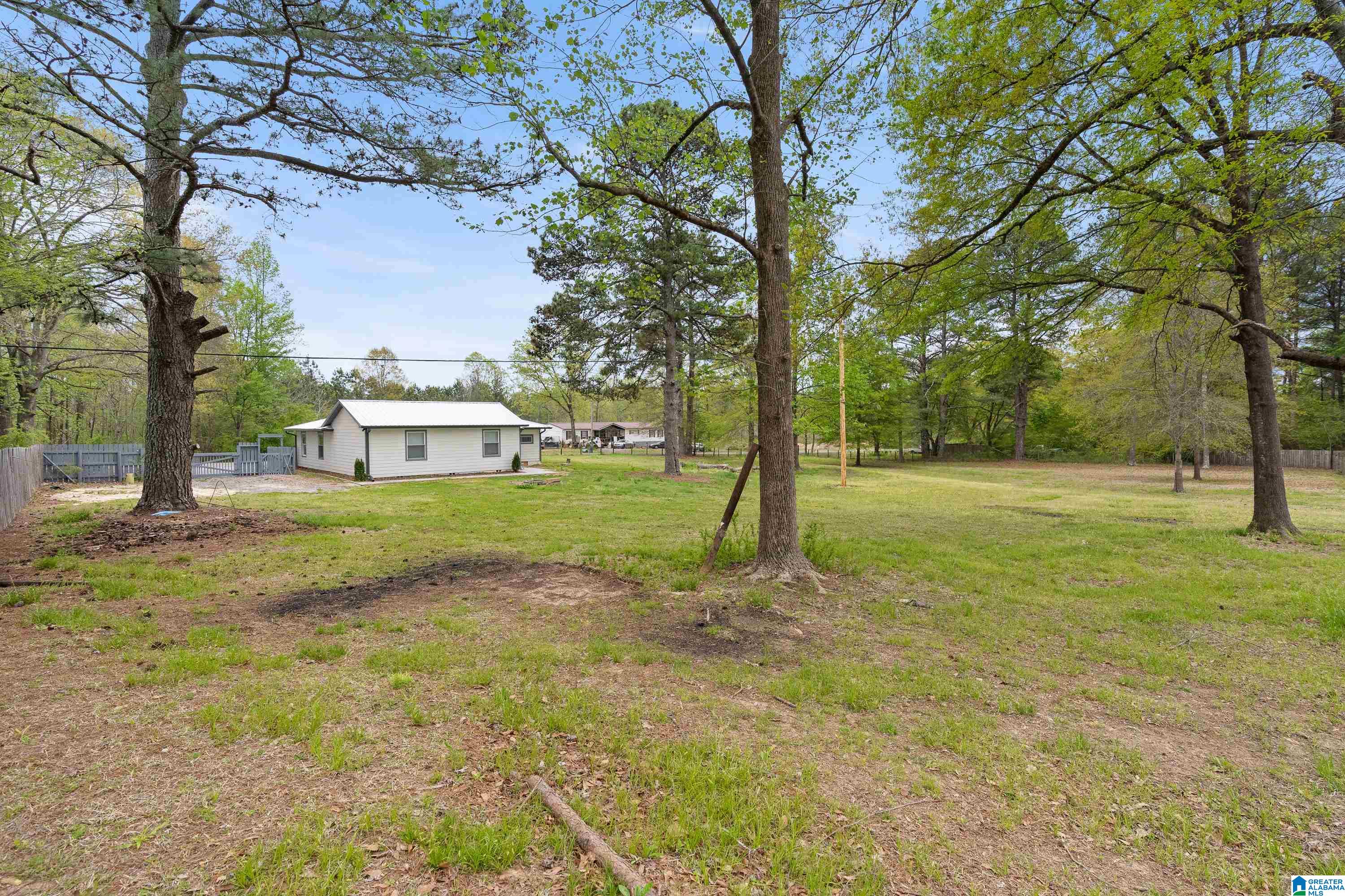 1082 Nixon Road Bessemer, AL 35022 - Photo 32 of 35