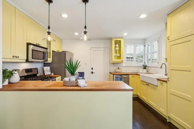 $1,180,000 | 240 North Humboldt Street, San Mateo, CA 94401