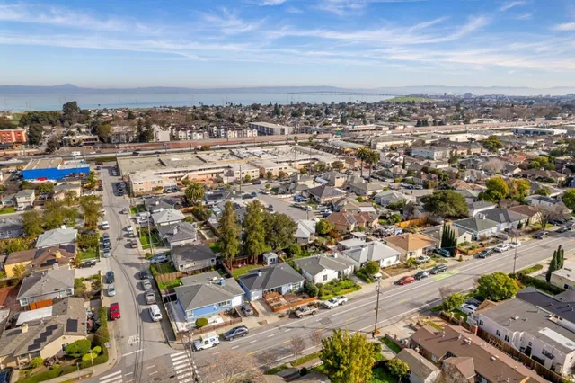 $1,180,000 | 240 North Humboldt Street, San Mateo, CA 94401