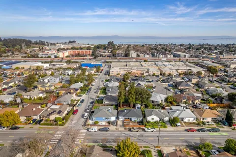 $1,180,000 | 240 North Humboldt Street, San Mateo, CA 94401