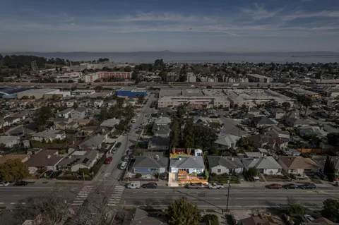 $1,180,000 | 240 North Humboldt Street, San Mateo, CA 94401