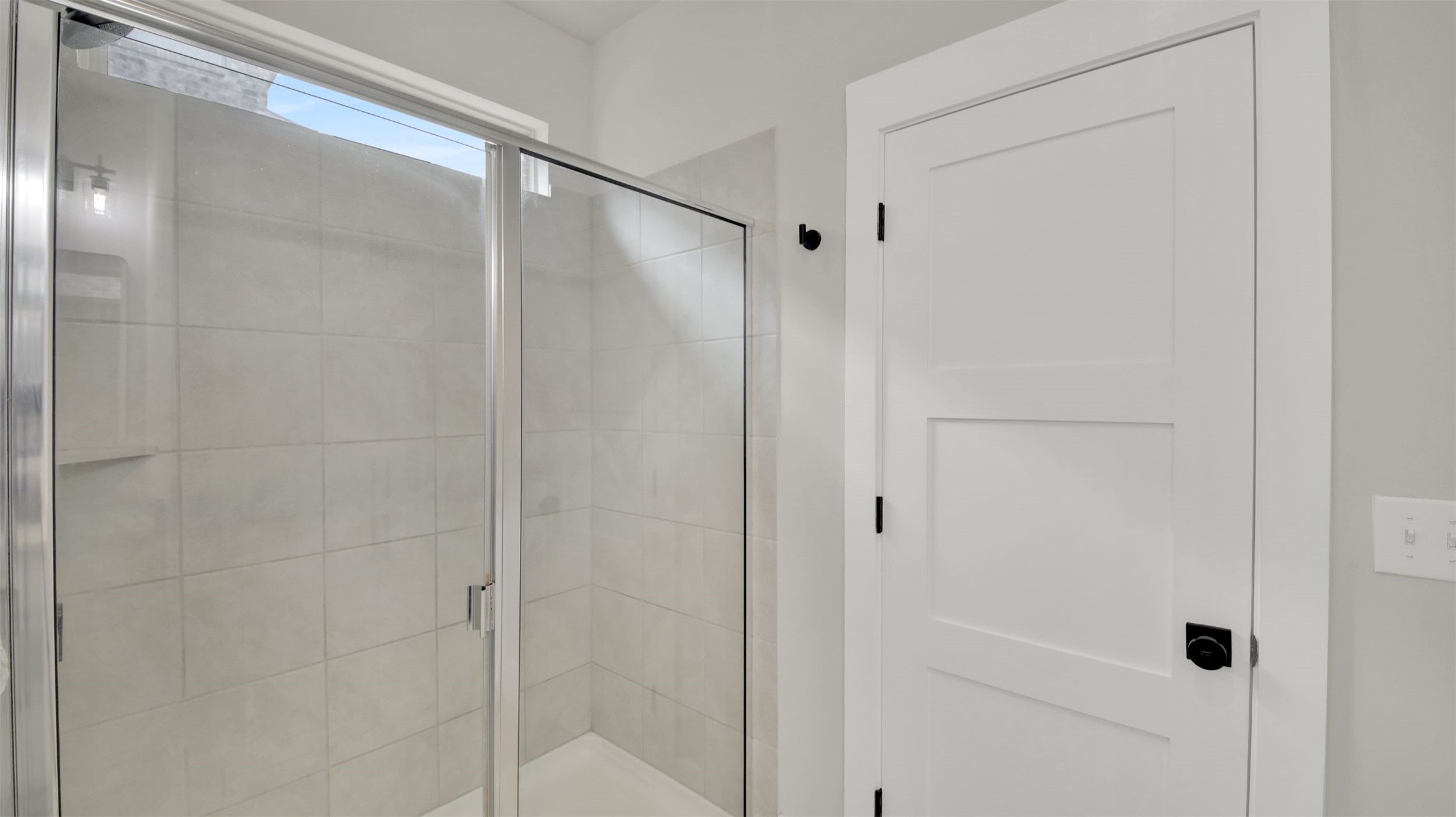 964 Pepperbark Loop Buda, TX 78610 - Photo 20 of 35 Full bathroom with a shower stall