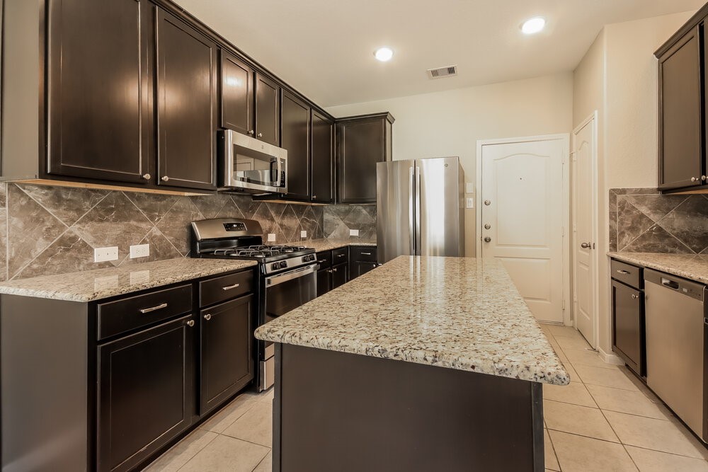 5223 Gulf Stream Lane Bacliff, TX 77518 - Photo 10 of 17