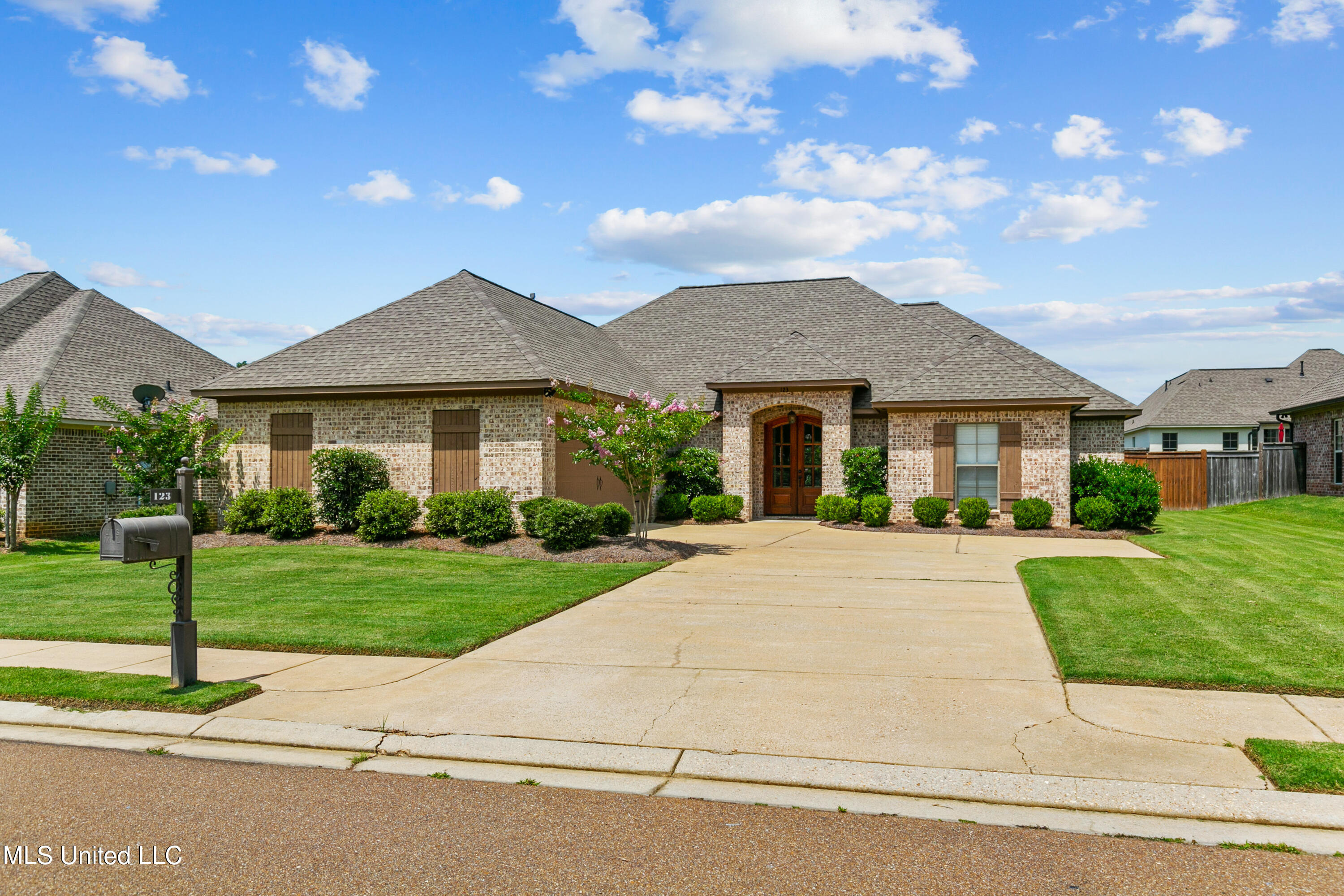 123 Huber Street Madison, MS 39110 - Photo 1 of 42 123 Huber St-2