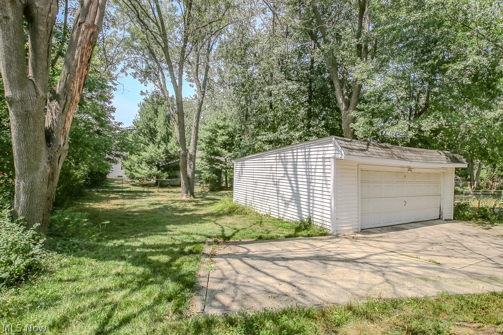 1752 Brainard Road Lyndhurst, OH 44124 - Photo 34 of 42 Gallery Image 34