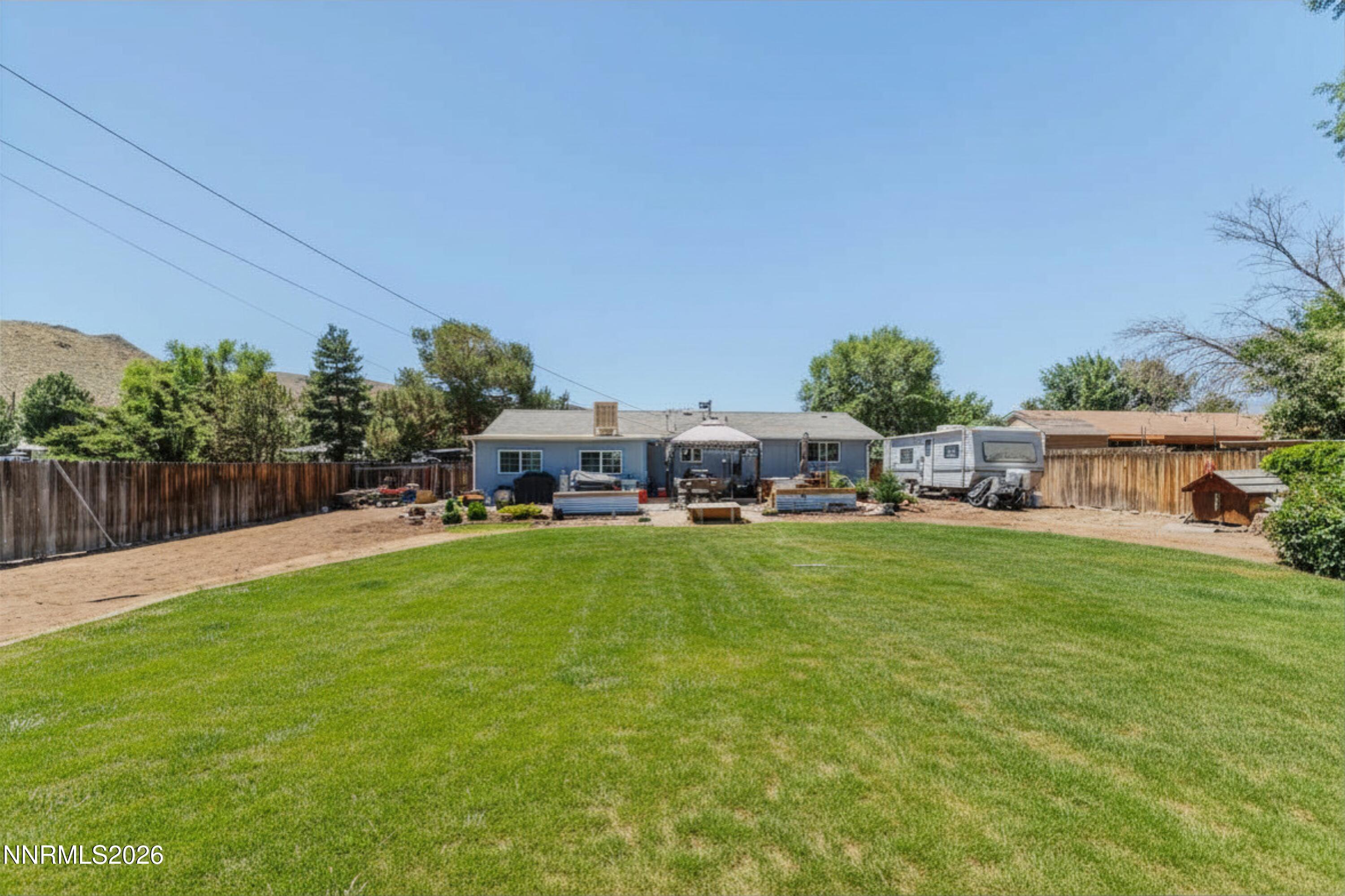 185 East Surge Street Reno, NV 89506 - Photo 3 of 33 11