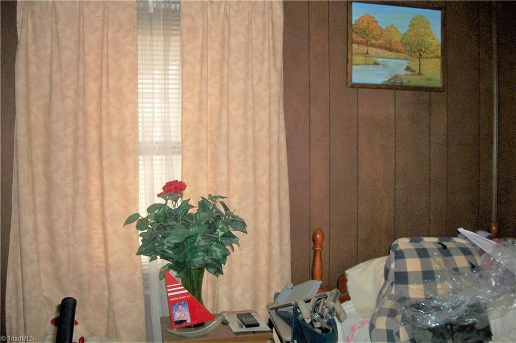 4090 Pine Hall Road Walkertown, NC 27051 - Photo 9 of 30 Gallery Image 9