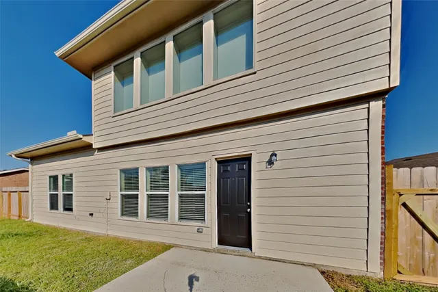 $2,330 | 5015 Mossy Bridge Drive, Spring, TX 77379