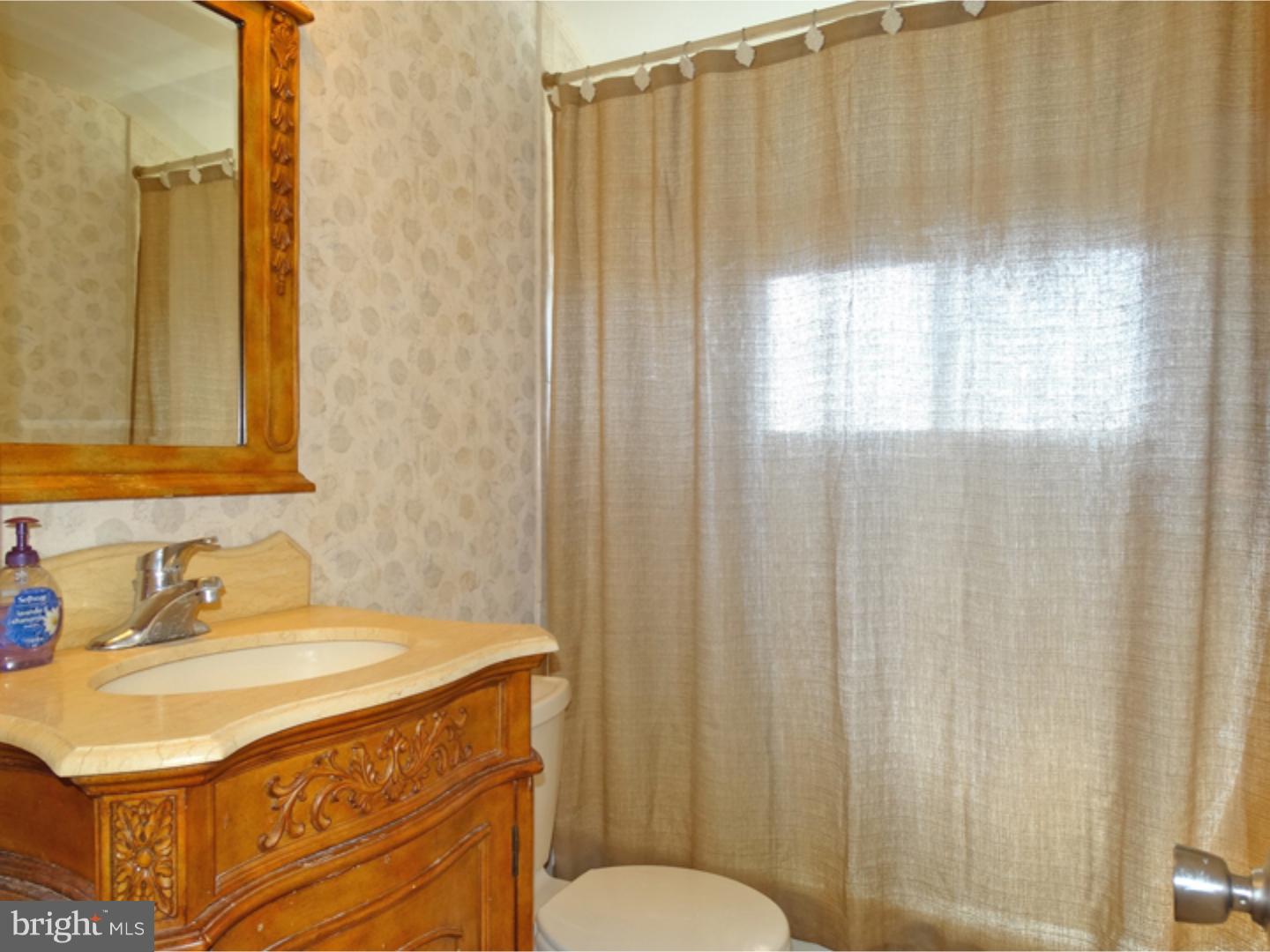 14 Canary Road Levittown, PA 19057 - Photo 11 of 25