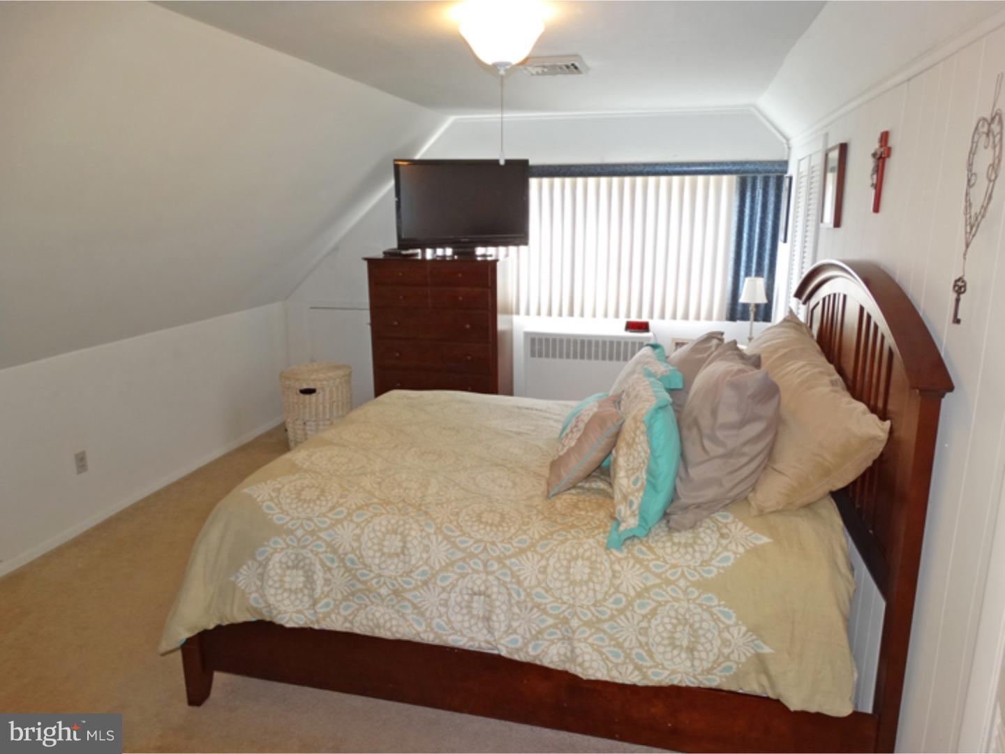 14 Canary Road Levittown, PA 19057 - Photo 17 of 25