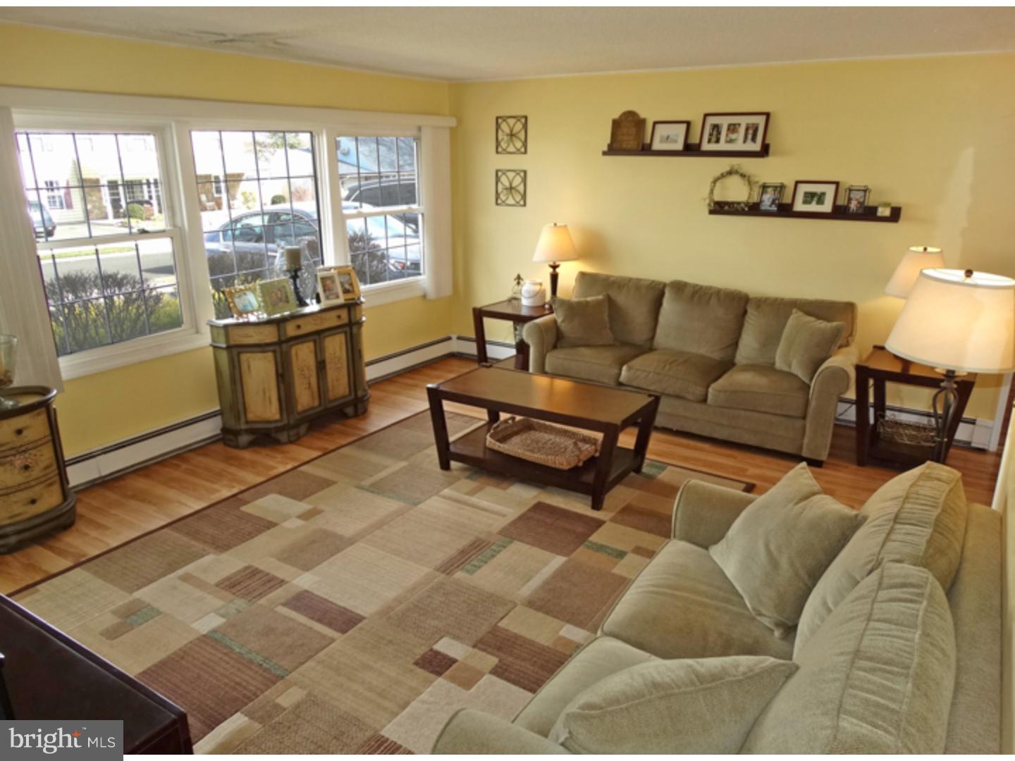 14 Canary Road Levittown, PA 19057 - Photo 3 of 25