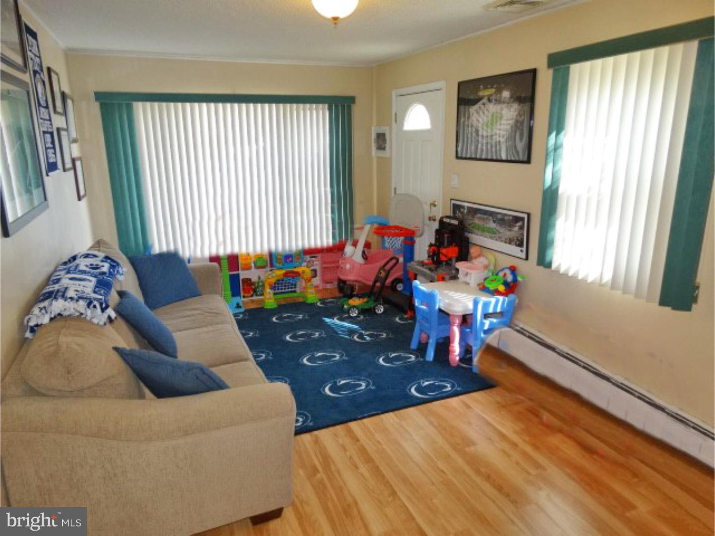 14 Canary Road Levittown, PA 19057 - Photo 9 of 25