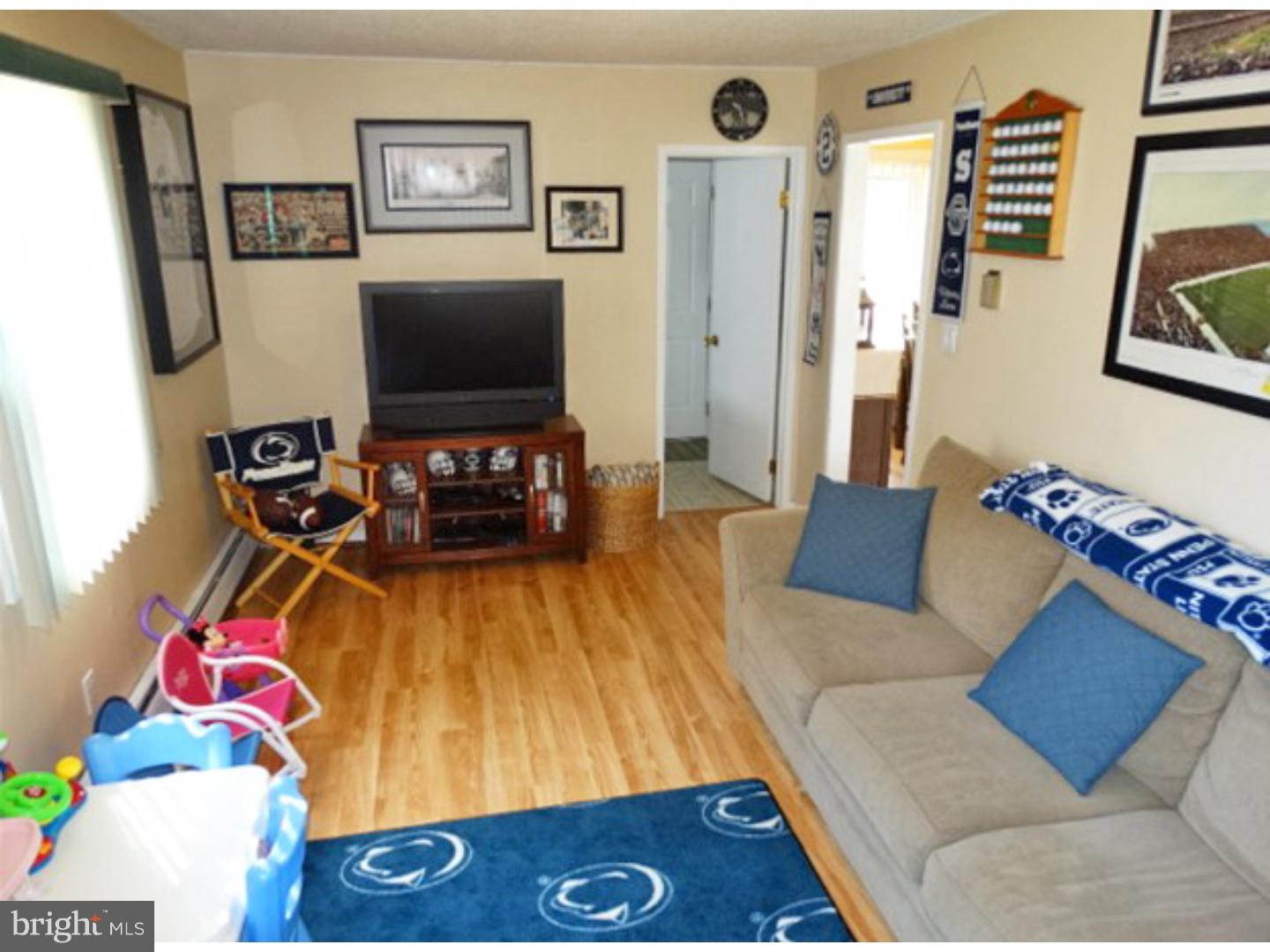 14 Canary Road Levittown, PA 19057 - Photo 10 of 25
