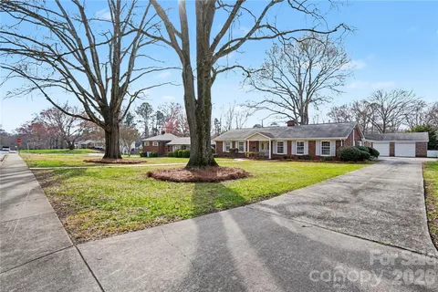 $890,000 | 513 Lyttleton Drive, Charlotte, NC 28211