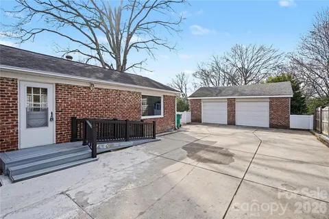 $890,000 | 513 Lyttleton Drive, Charlotte, NC 28211