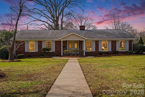 $890,000 | 513 Lyttleton Drive, Charlotte, NC 28211