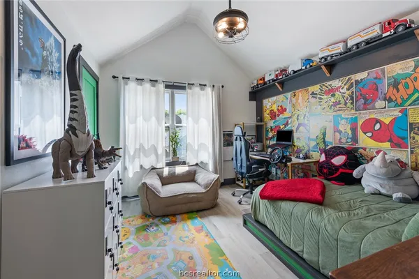 $999,999 | 215 Woodforest Lane, Franklin, TX 77856