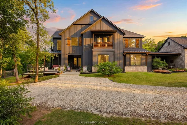 $999,999 | 215 Woodforest Lane, Franklin, TX 77856