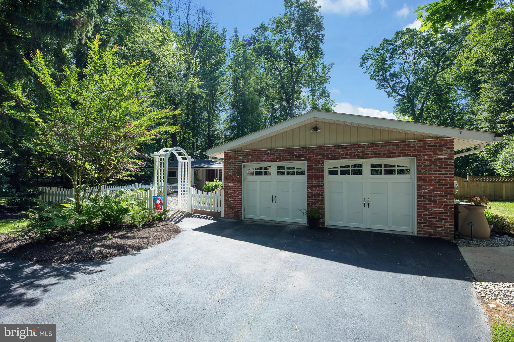 641 Weadley Road Radnor, PA 19087 - Photo 8 of 54