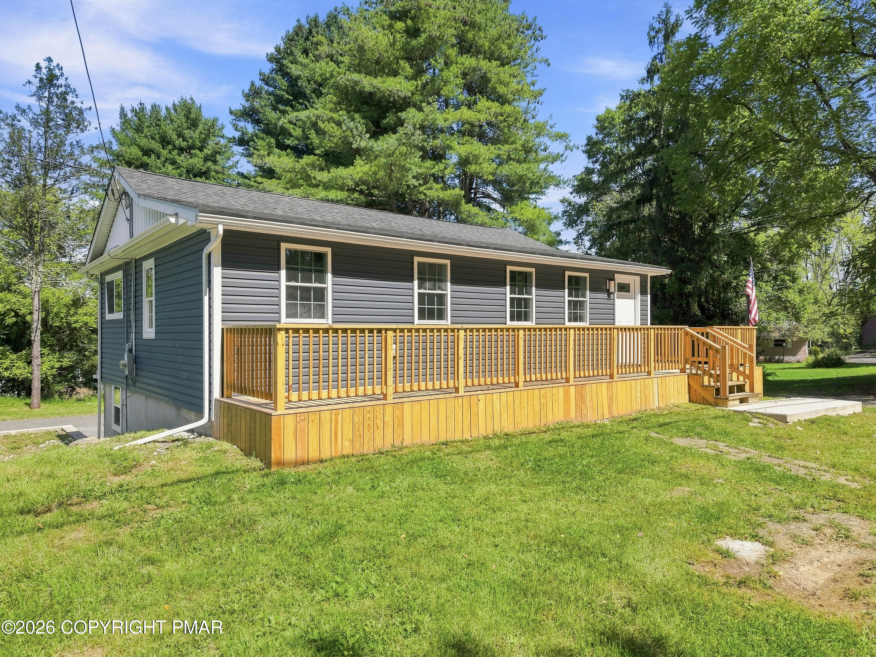 1035 Mt Tom Road East Stroudsburg, PA 18301 - Photo 4 of 57 Side View of Front