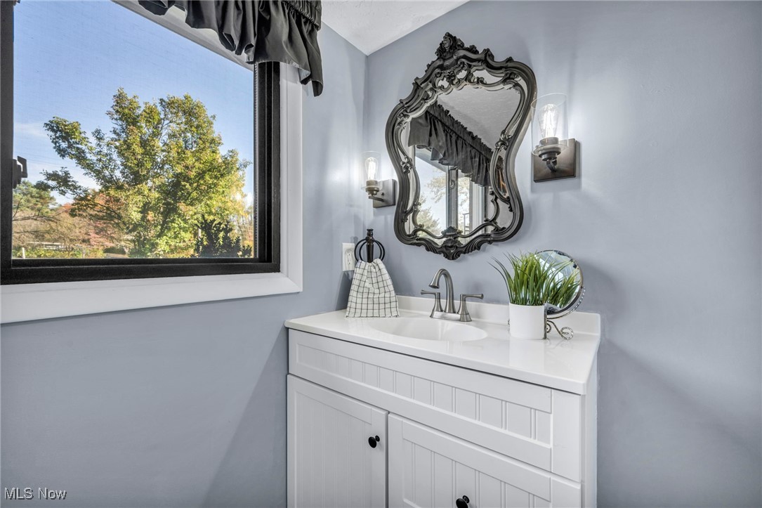 11611 Hosford Road Chardon, OH 44024 - Photo 35 of 49 Gallery Image 35