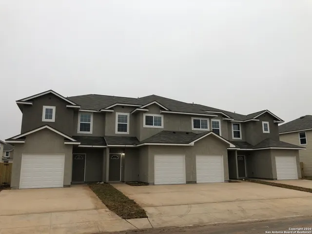 $1,350 | 16910 Showdown Path, Unit 2, Selma, TX 78154