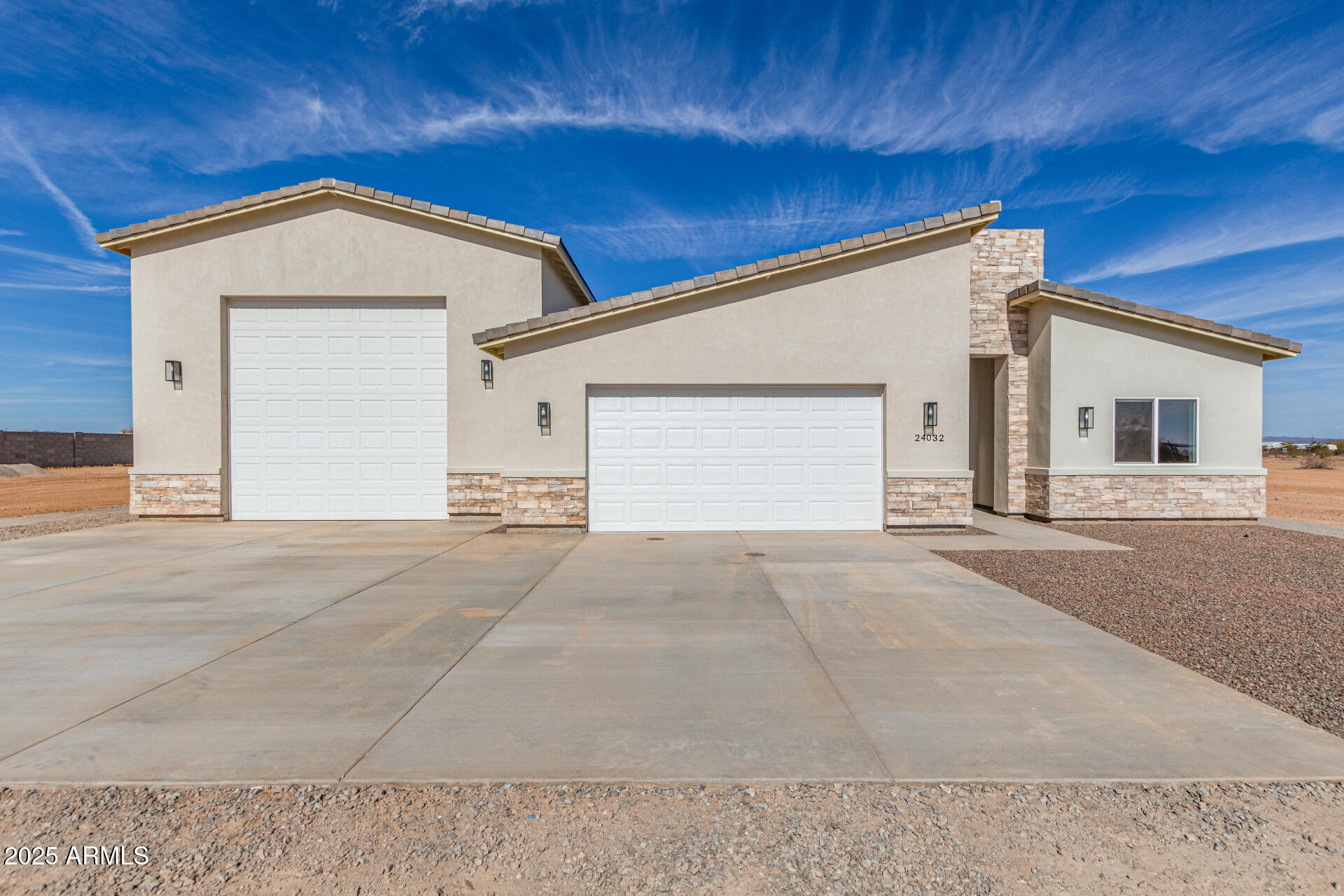 24032 West Redbird Road Wittmann, AZ 85361 - Photo 1 of 35 01-Redbird