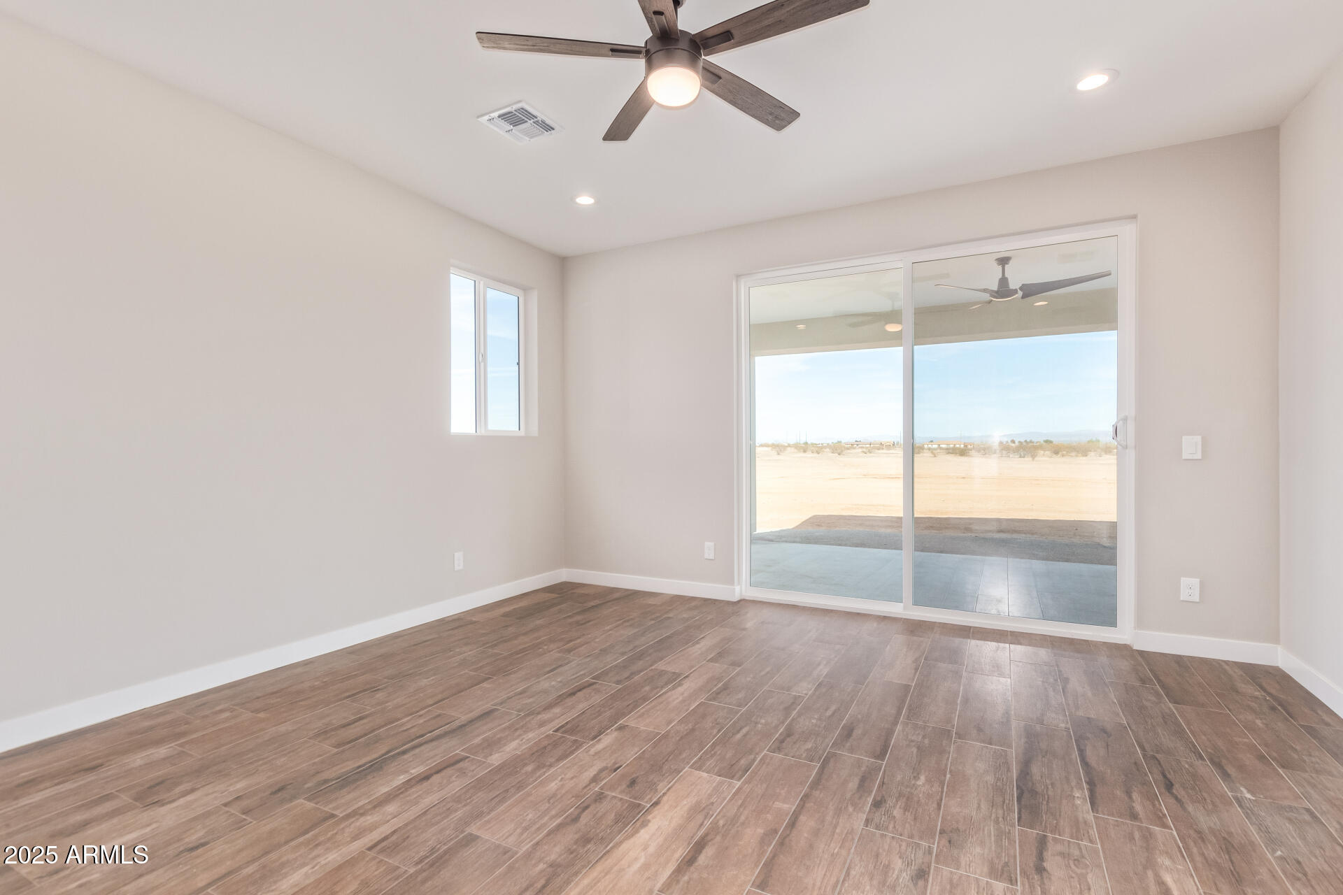 24032 West Redbird Road Wittmann, AZ 85361 - Photo 16 of 35 15-Redbird