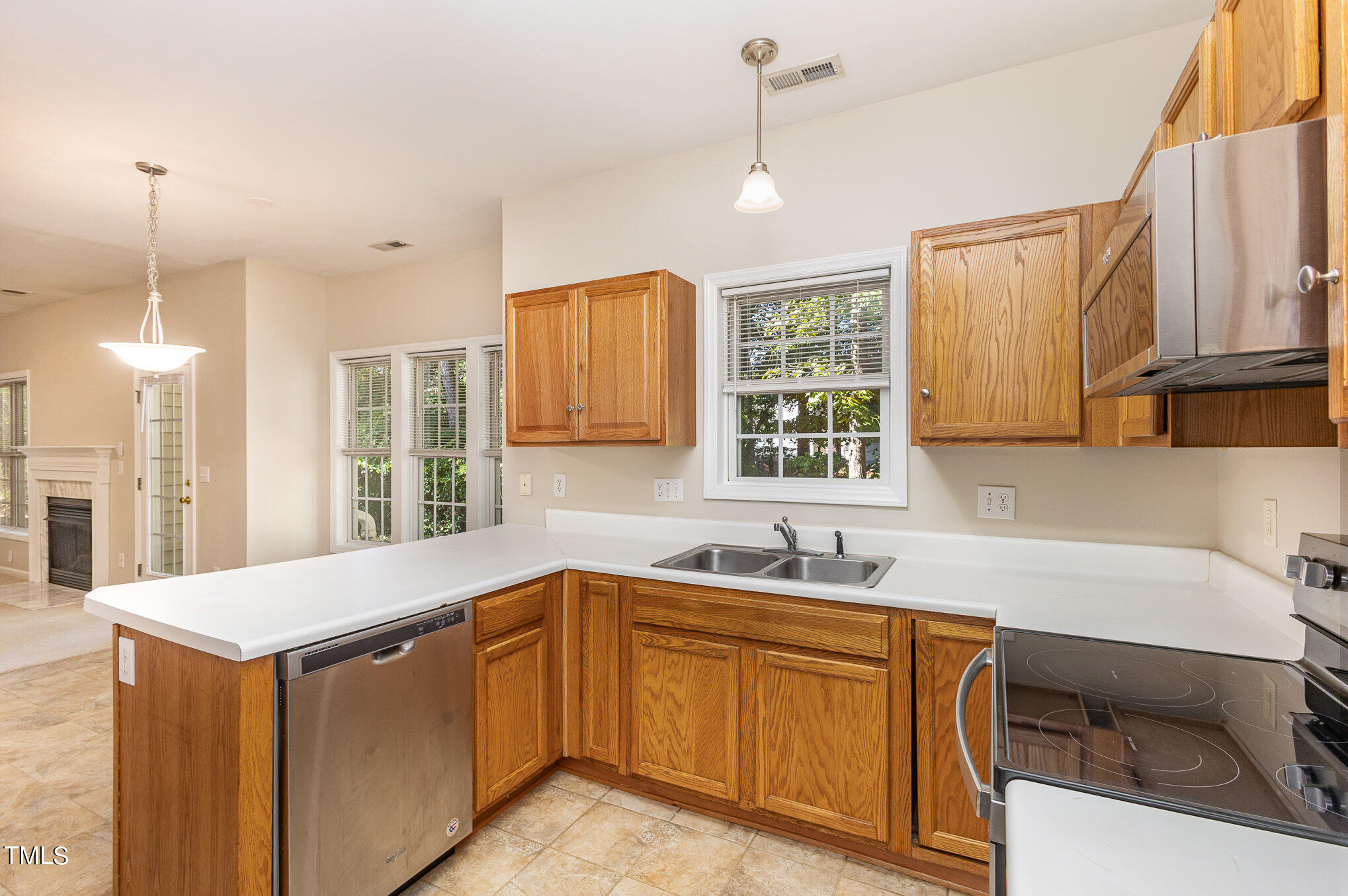 8329 Neuse Lawn Road Raleigh, NC 27616 - Photo 12 of 25 012_r6ii4737-edit