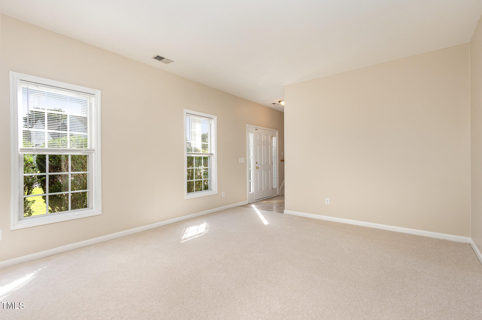 8329 Neuse Lawn Road Raleigh, NC 27616 - Photo 6 of 25 006_r6ii4726-edit