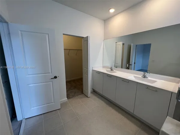 $3,200 | 12612 Northwest 23rd Place, Unit 12612, Miami, FL 33167