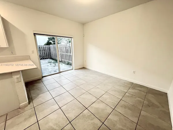 $3,200 | 12612 Northwest 23rd Place, Unit 12612, Miami, FL 33167
