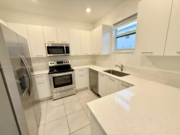 $3,200 | 12612 Northwest 23rd Place, Unit 12612, Miami, FL 33167