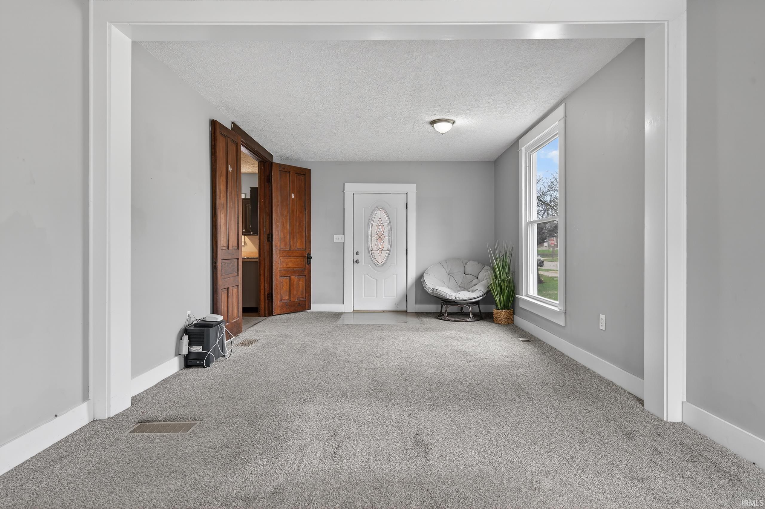2114 Spear Street Logansport, IN 46947 - Photo 4 of 32