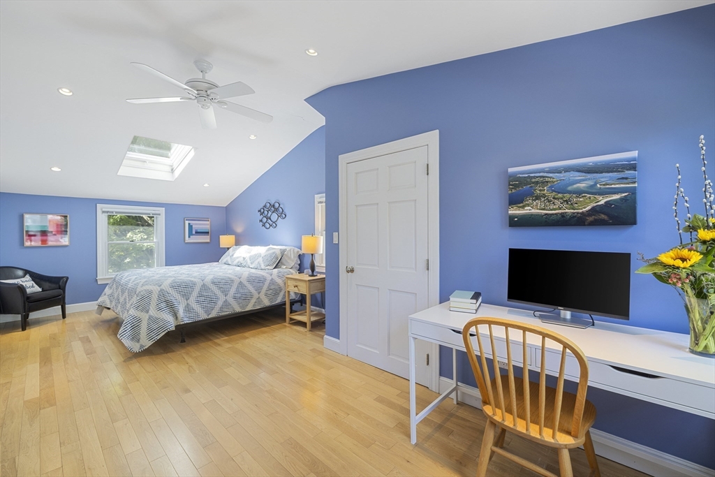 8 Hatch Road Medford, MA 02155 - Photo 21 of 42