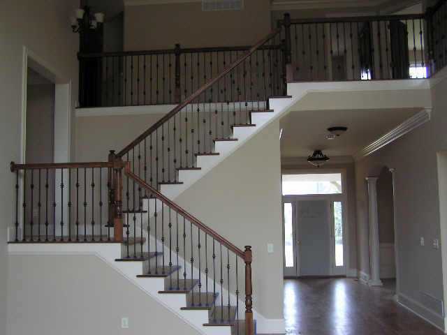 4639 Coach Road Columbus, OH 43220 - Photo 8 of 10