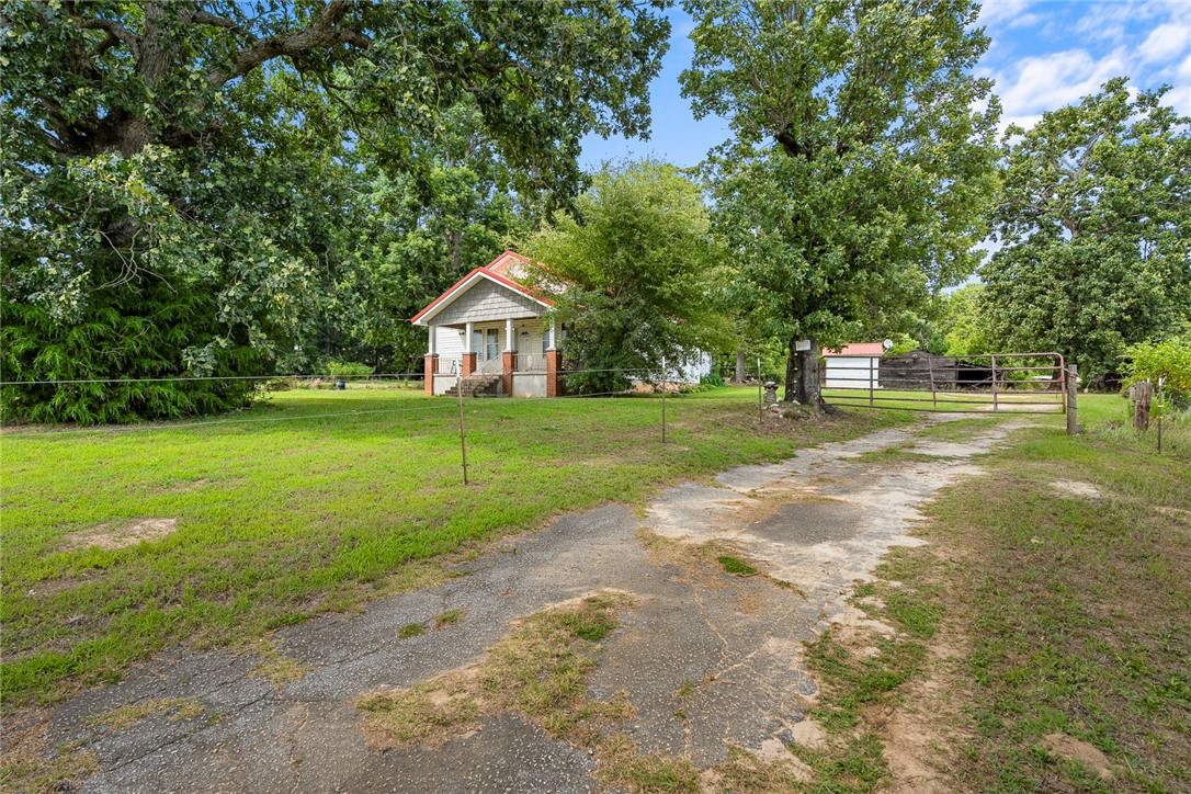 2045 Shady Grove Road Belton, SC 29627 - Photo 14 of 15 Gallery Image 14