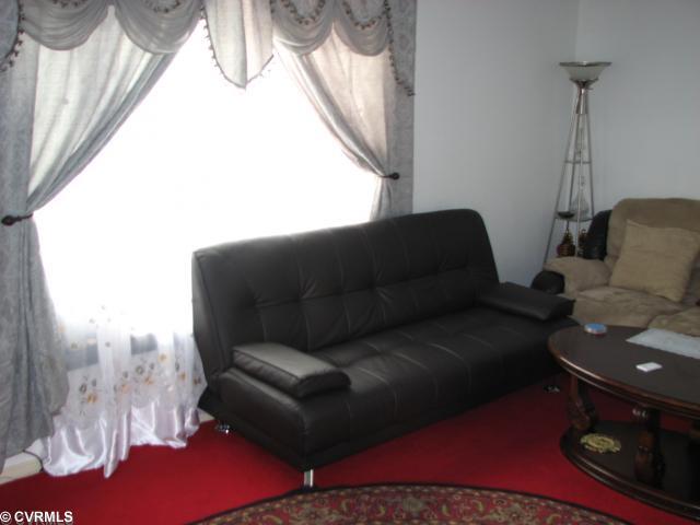 10074 Purcell Road Henrico, VA 23228 - Photo 2 of 12 Den/Family/Great Room - Family Room w/Huge New Bay Window