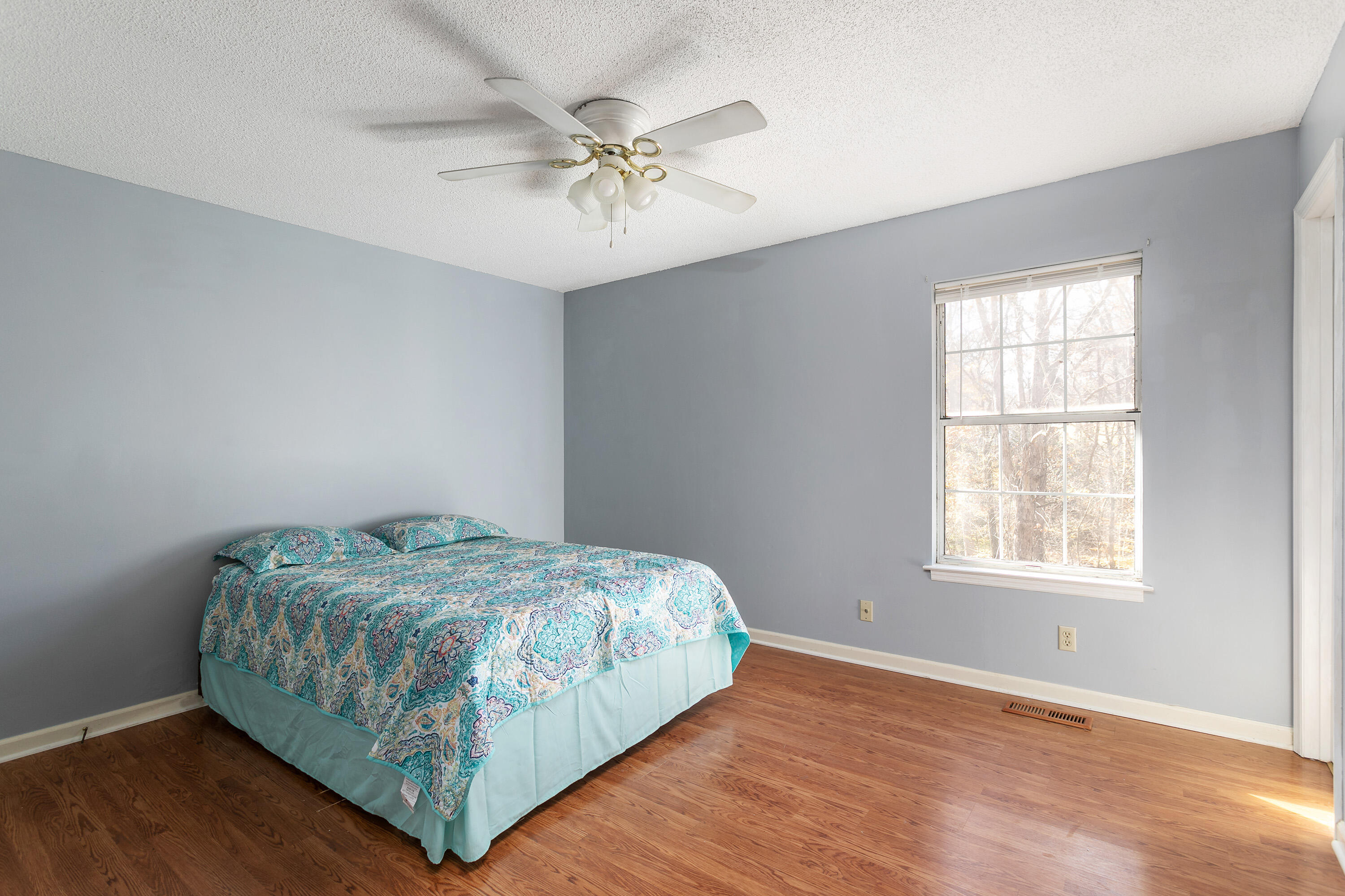 1478 Bowman Road Hixson, TN 37343 - Photo 9 of 14 1478 Bowman Rd_Master Bedroom