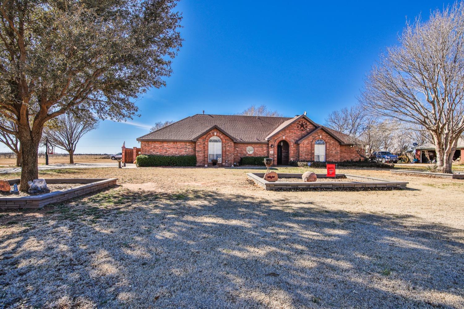 1913 North Genoa Ave