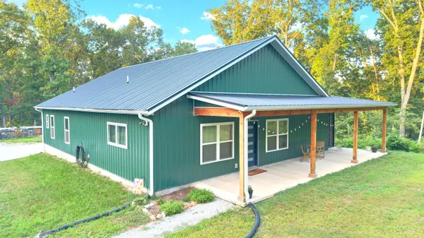 $548,000 | 25470 State Hwy UU, Washburn, MO 65772