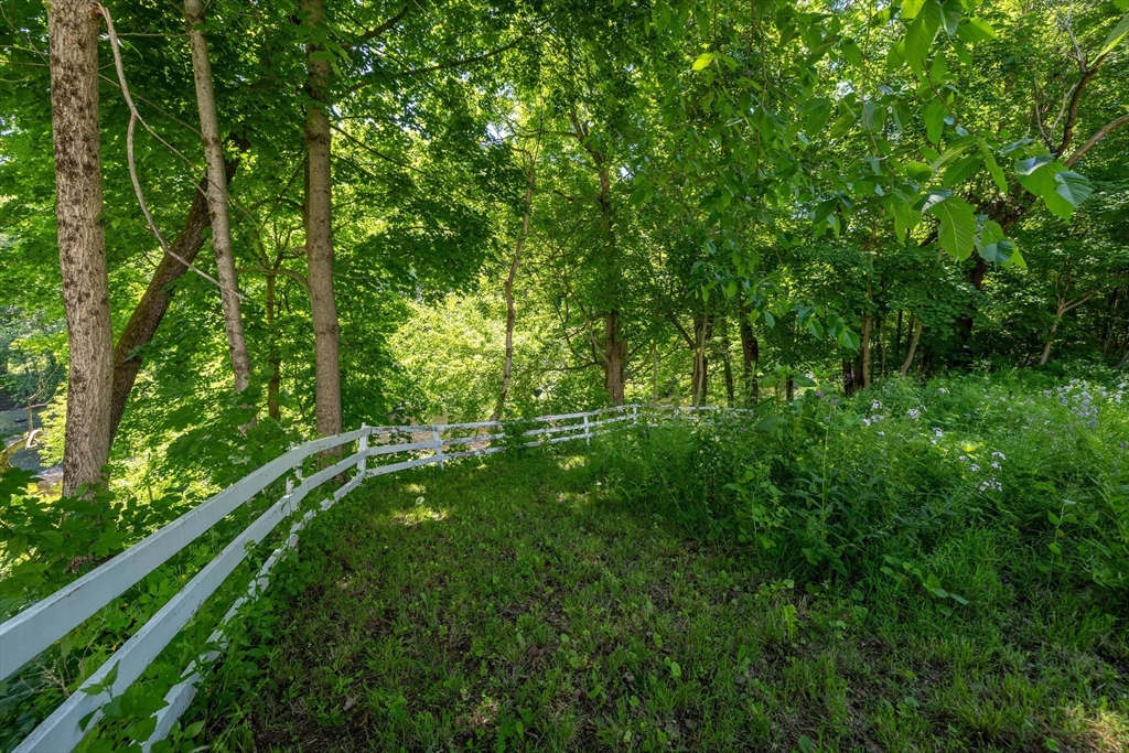 136 Quaboag Street Warren, MA 01083 - Photo 24 of 38