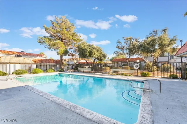 $1,600 | 1024 Willow Tree Drive, Unit A, Las Vegas, NV 89128