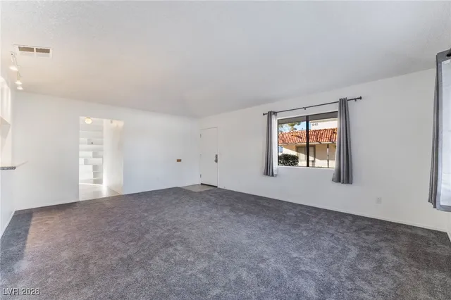 $1,600 | 1024 Willow Tree Drive, Unit A, Las Vegas, NV 89128